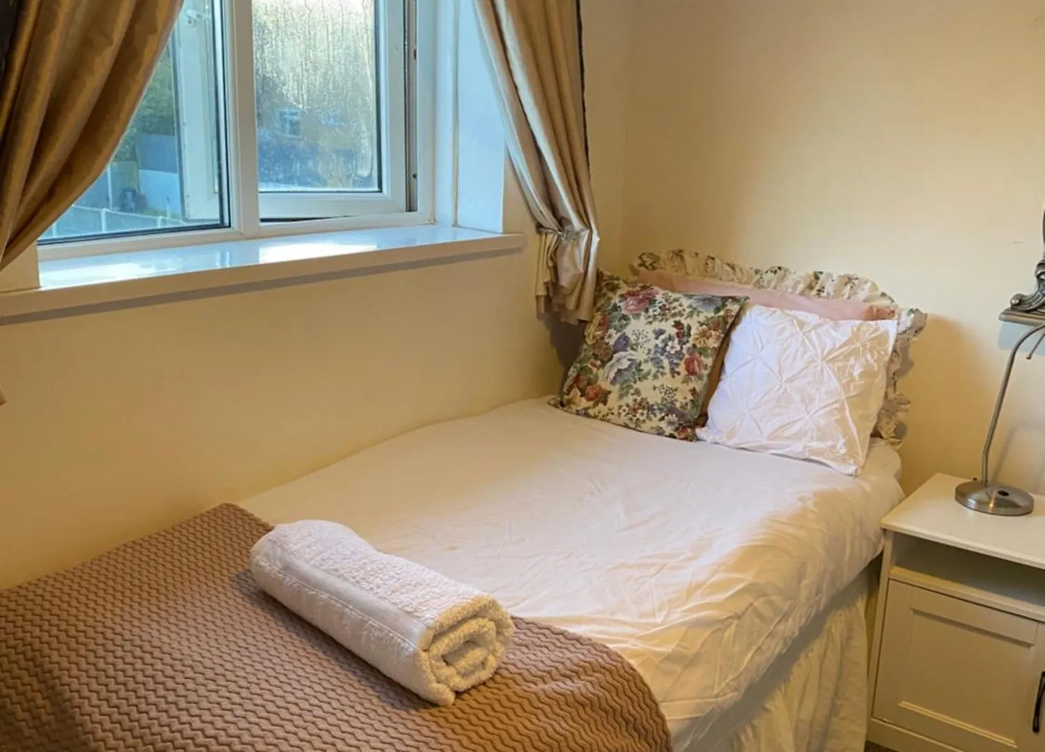 Upper Single Bedroom Cardiff 0*,  Royaume-Uni
